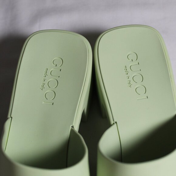 NWB Gucci Logo Rubber Clogs Mules Slip Ons Light Green 38 725899 - Picture 4 of 8